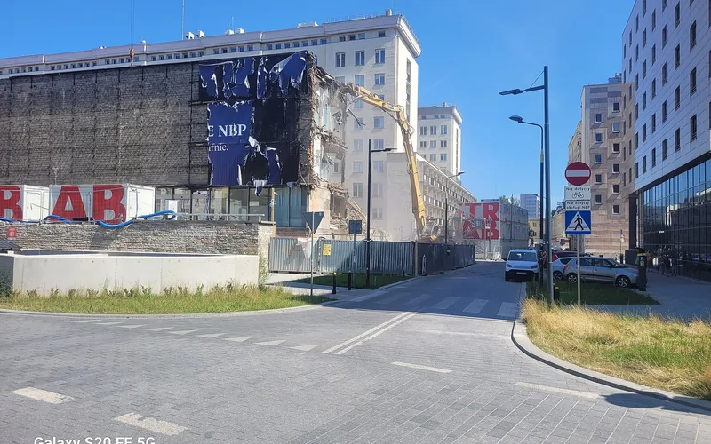Désamiantage avant démolition à Genève réglementation